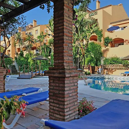 Aparthotel Mijas Costa Oasis By Grangefield Oasis Club 3*