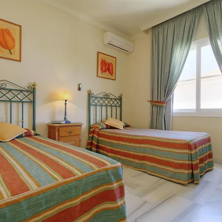 Mijas Costa Oasis By Grangefield Oasis Club Sitio de Calahonda