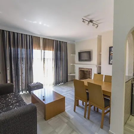 Aparthotel Mijas Costa Oasis By Grangefield Oasis Club 3*