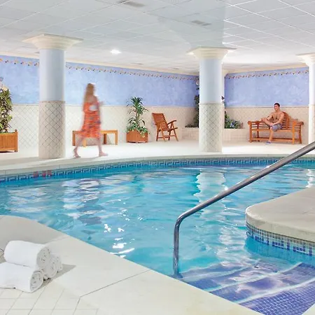 Mijas Costa Oasis By Grangefield Oasis Club